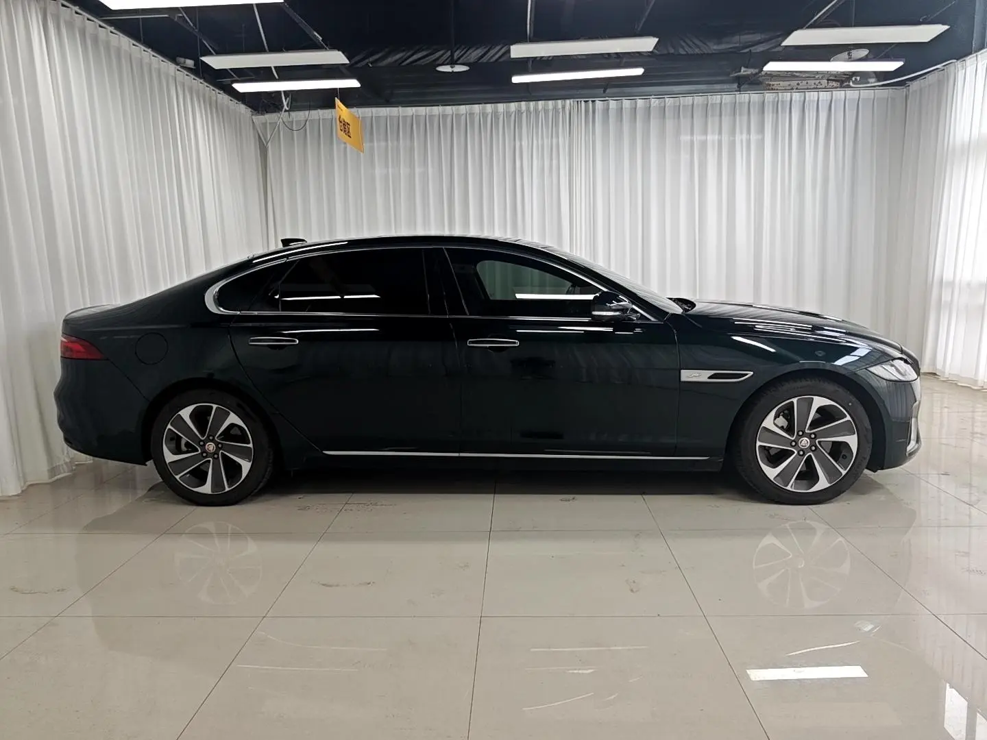 Jaguar XFL 2021 2.0T P200 2WD Elite Luxury