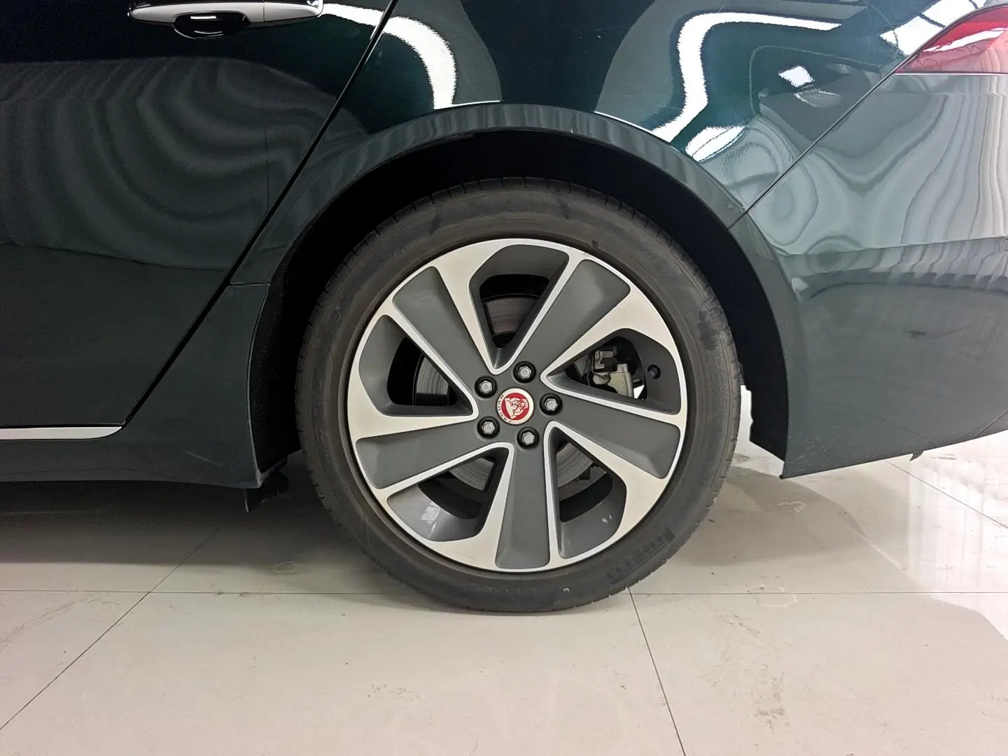 Jaguar XFL 2021 2.0T P200 2WD Elite Luxury