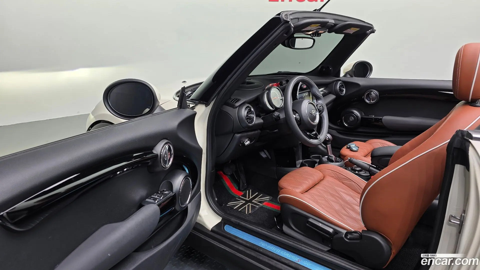 Mini Cooper Convertible Standard