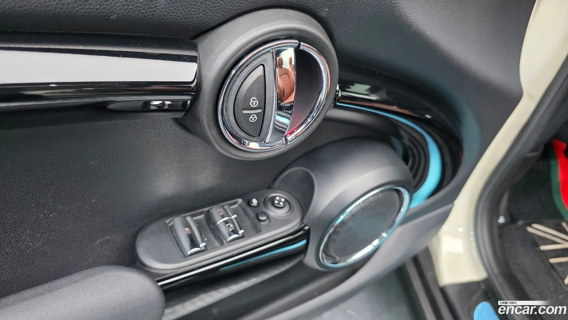 Mini Cooper Convertible Standard