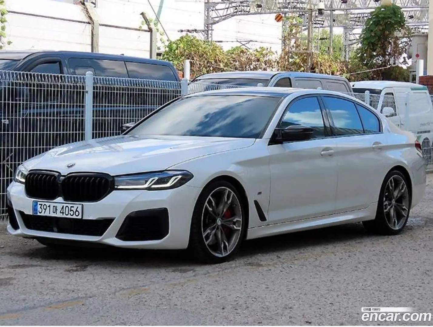 BMW 5-Series M550i xDrive 2020
