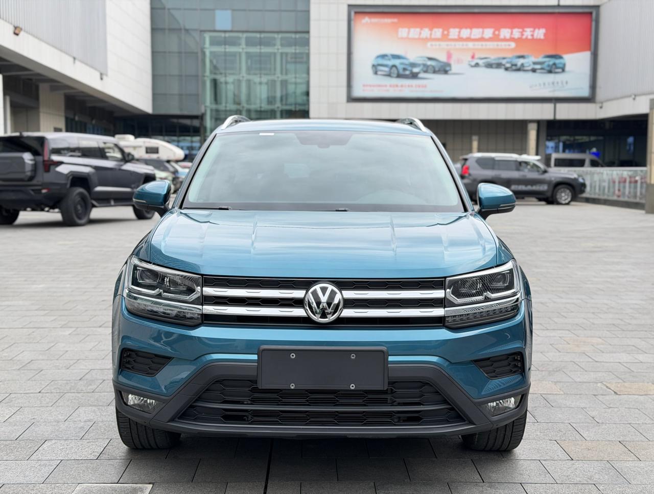 Volkswagen Tharu