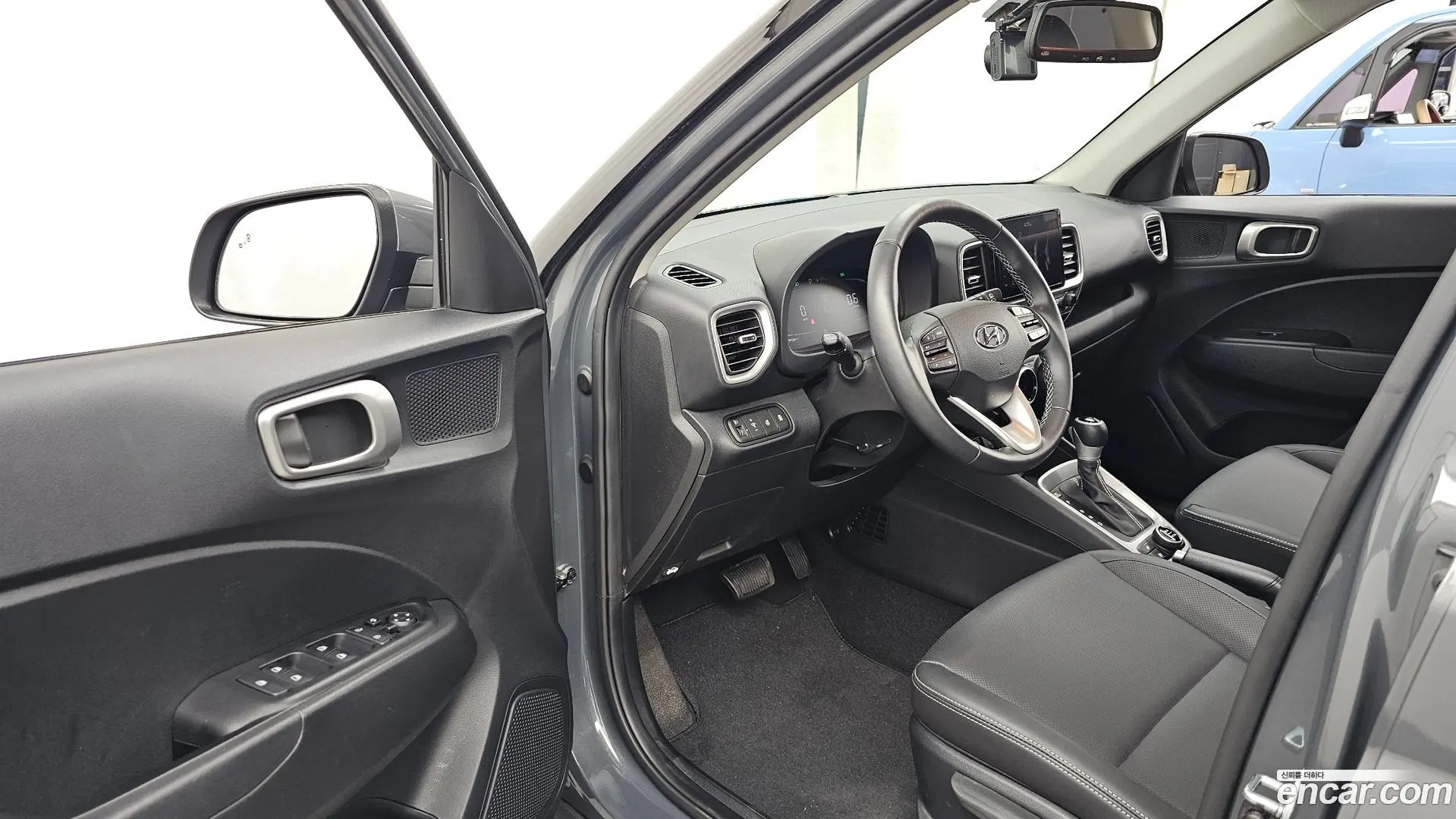 Hyundai Venue 1,6 Premium 2022