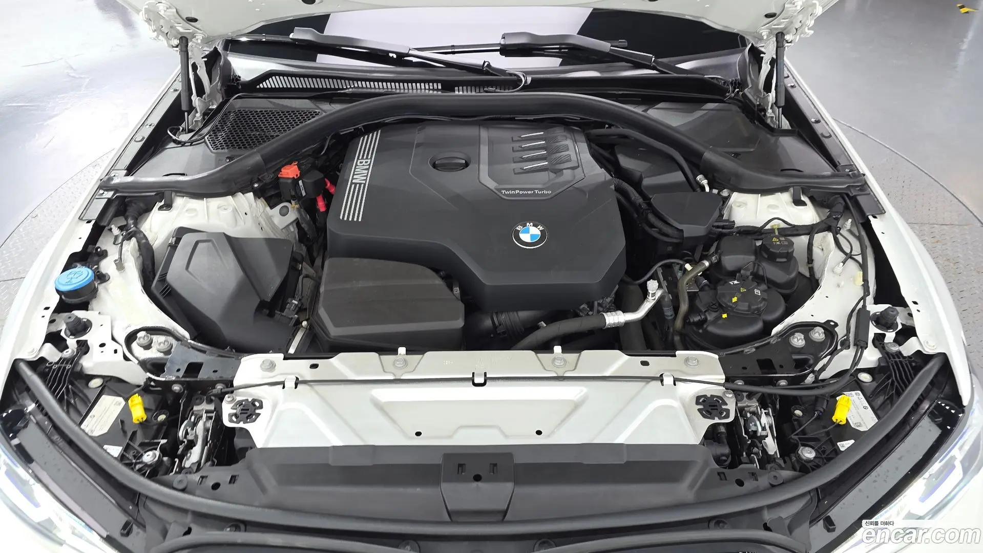 BMW 3-Series 320i M Sport 2023