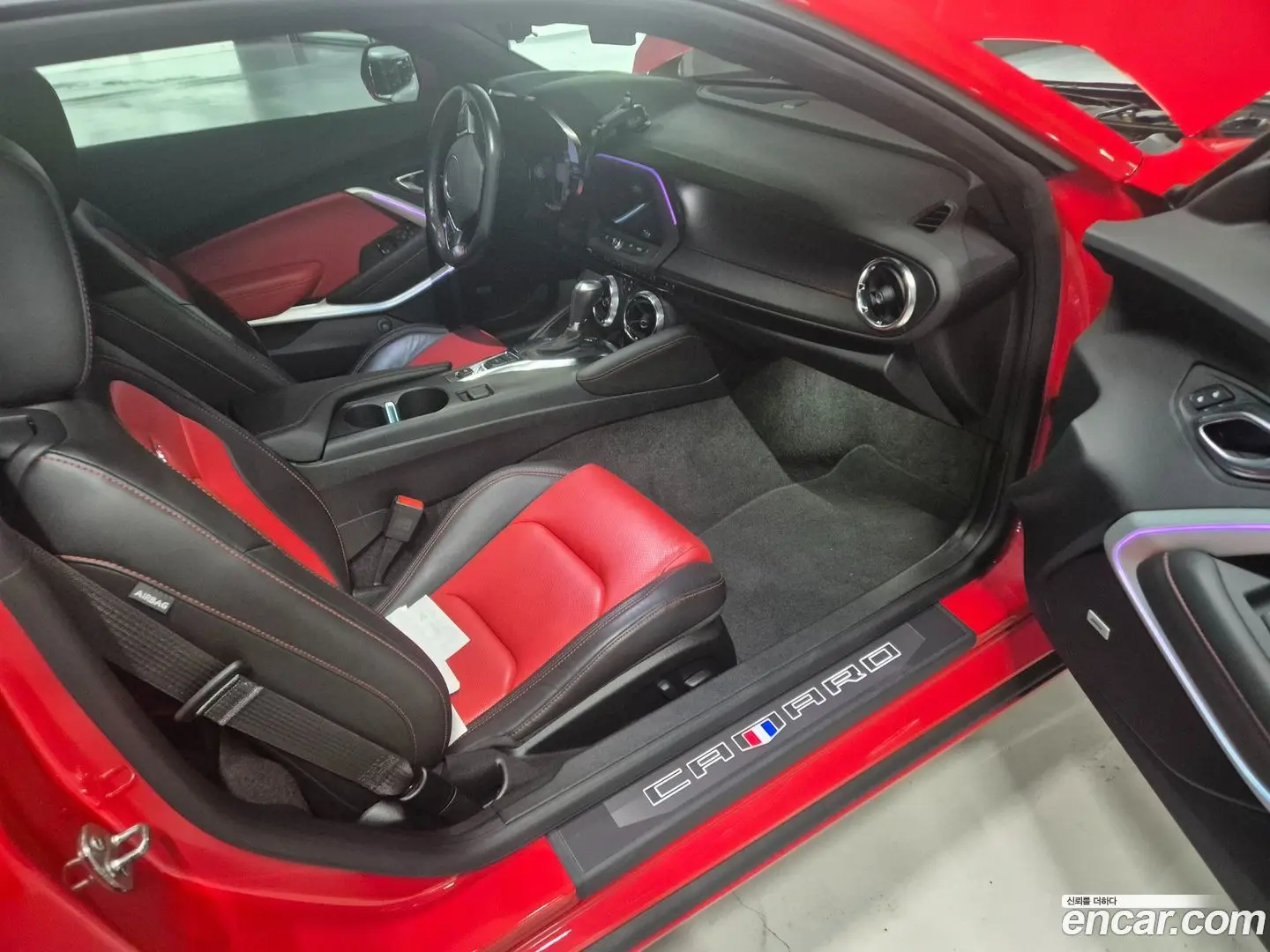 Chevrolet Camaro SS 6.2 V8 Volcano Red