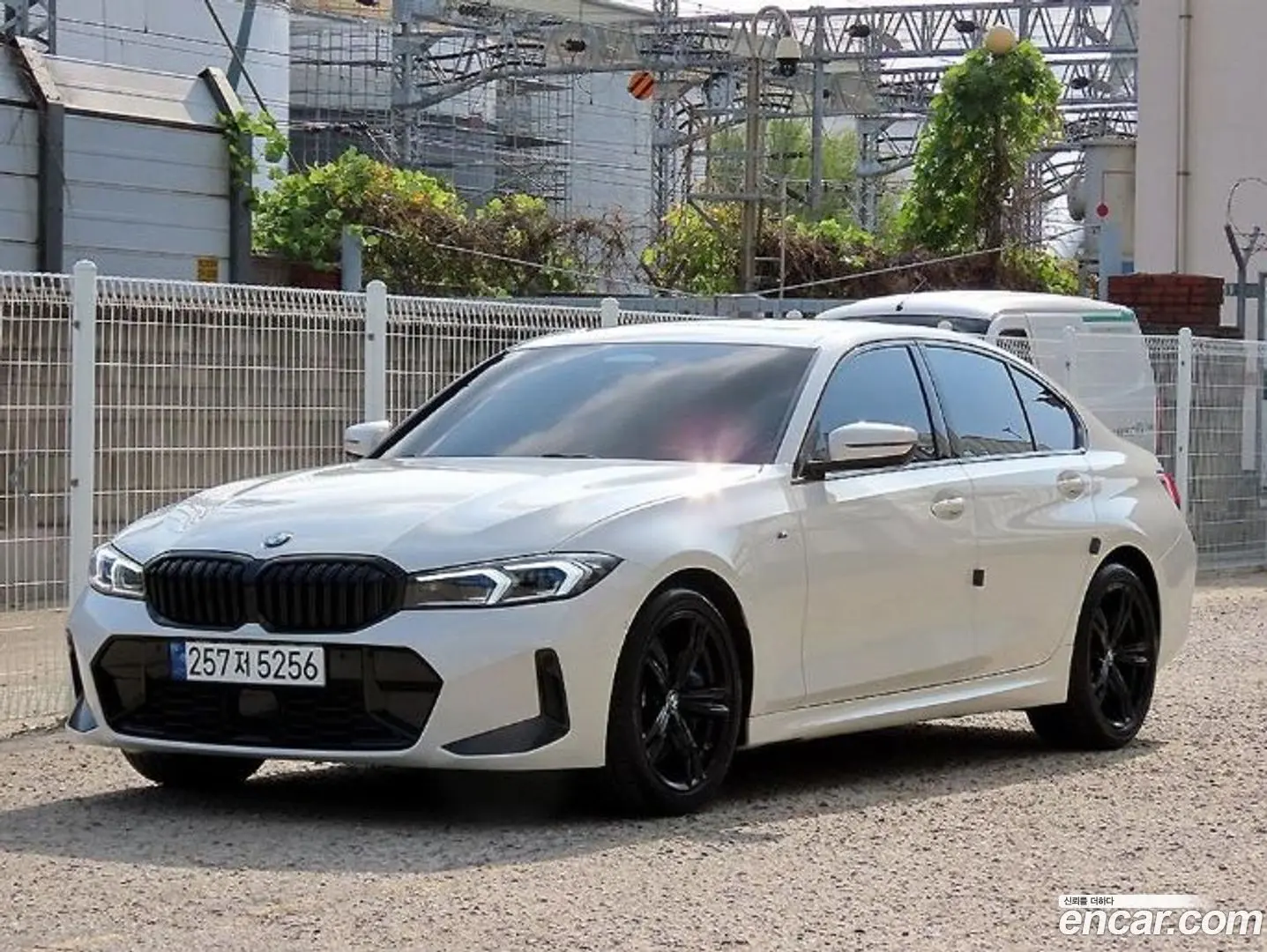 BMW 3-Series 320i M Sport 2023