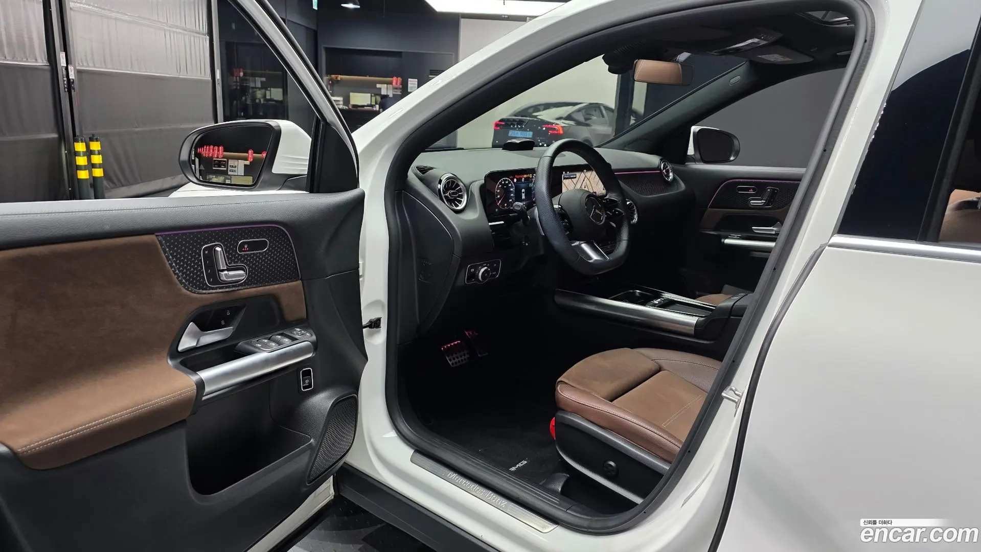 Mercedes-Benz GLA-Class GLA250 4MATIC 2023