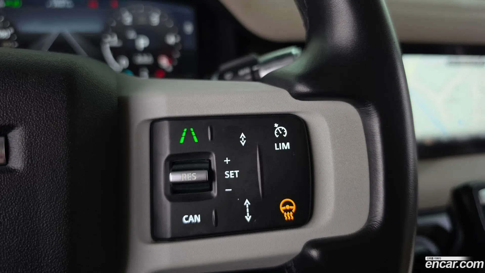 Land Rover Defender 110 D240 SE