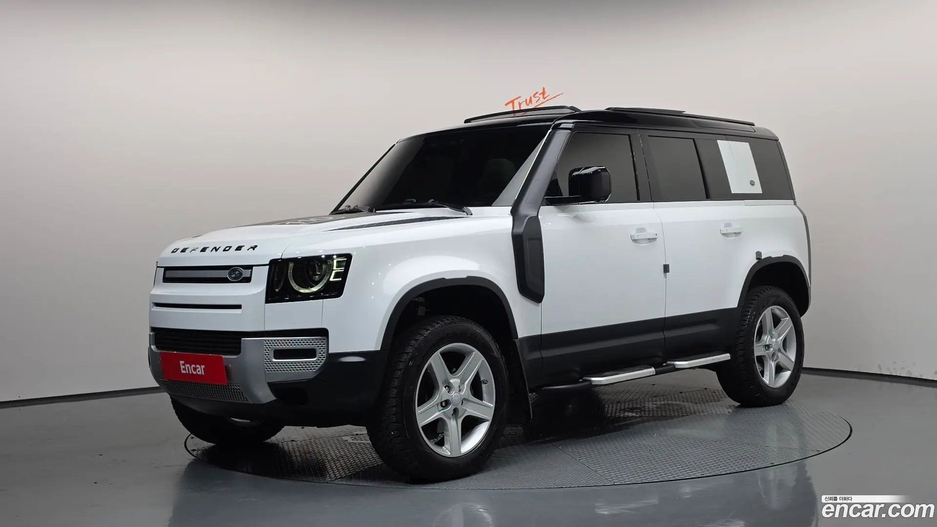 Land Rover Defender 110 D240 SE