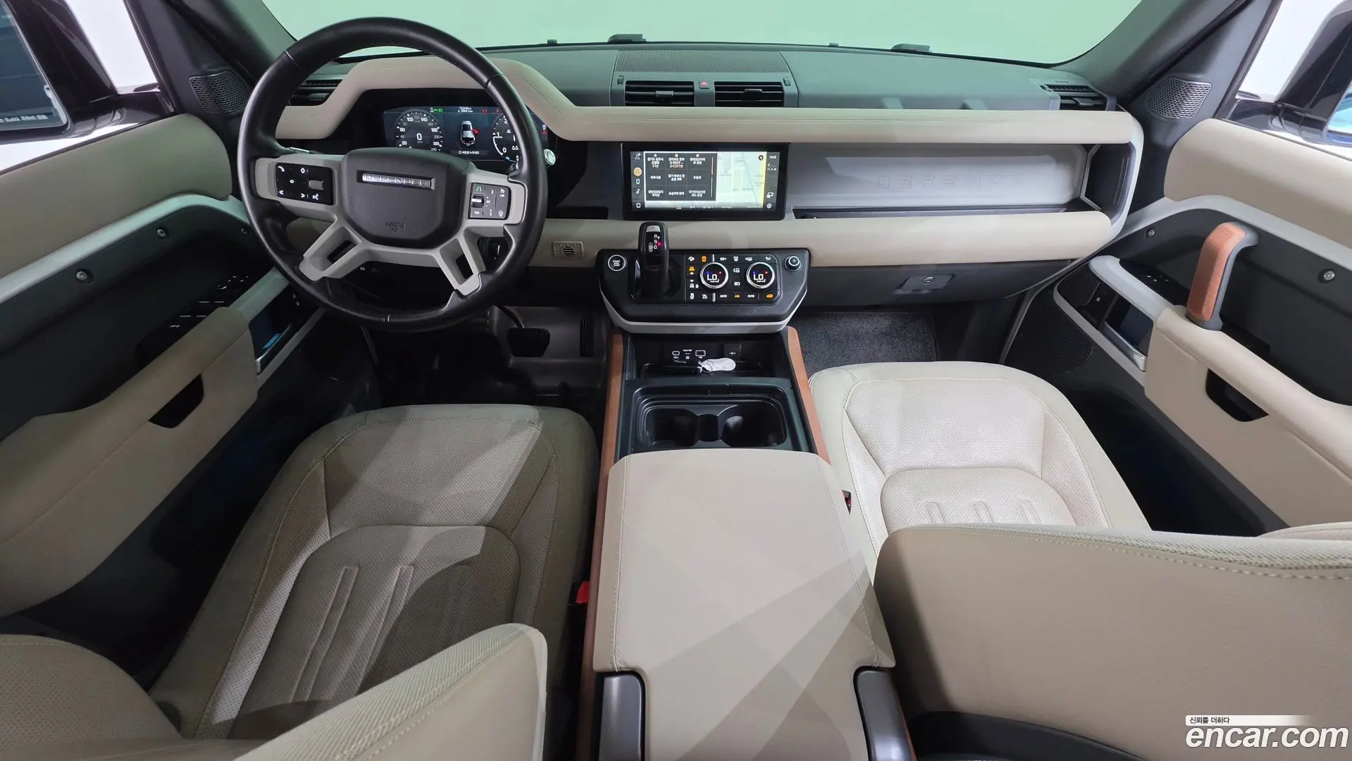 Land Rover Defender 110 D240 SE