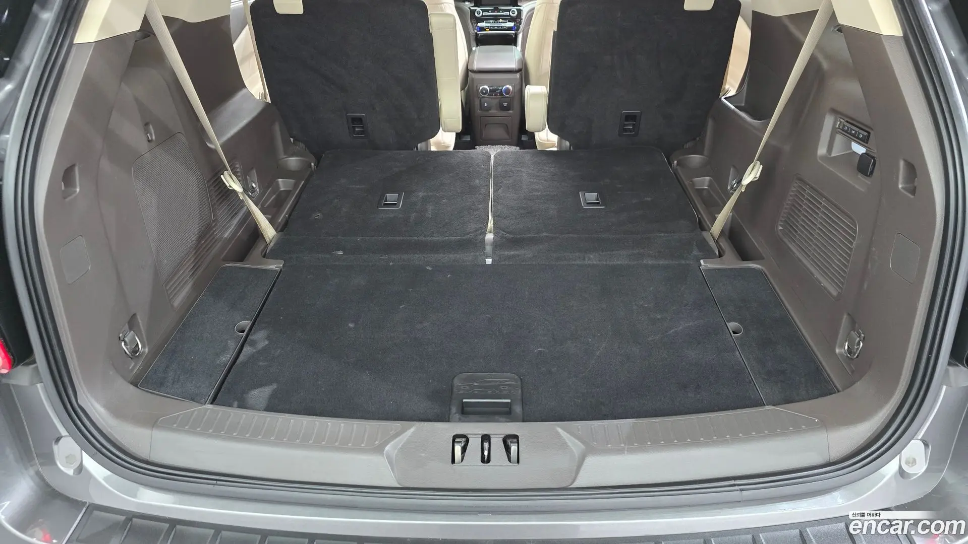 Ford Explorer 3.0 Platinum 4WD