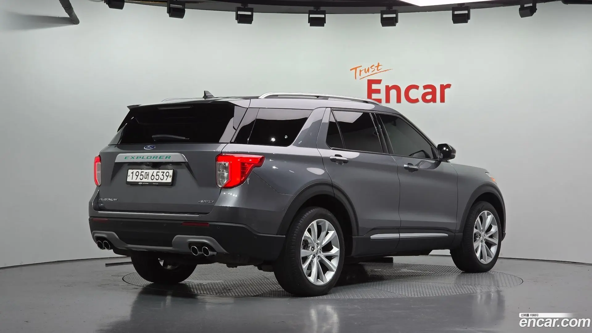 Ford Explorer 3.0 Platinum 4WD