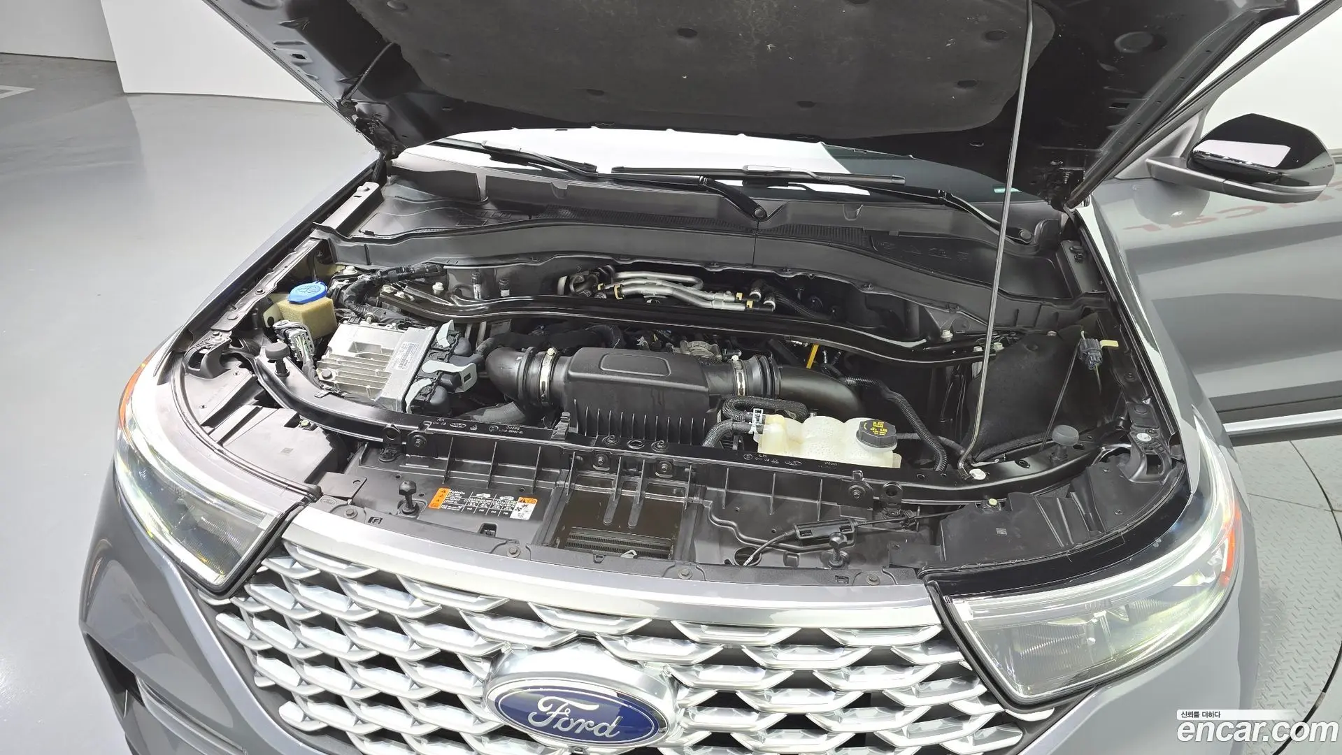 Ford Explorer 3.0 Platinum 4WD