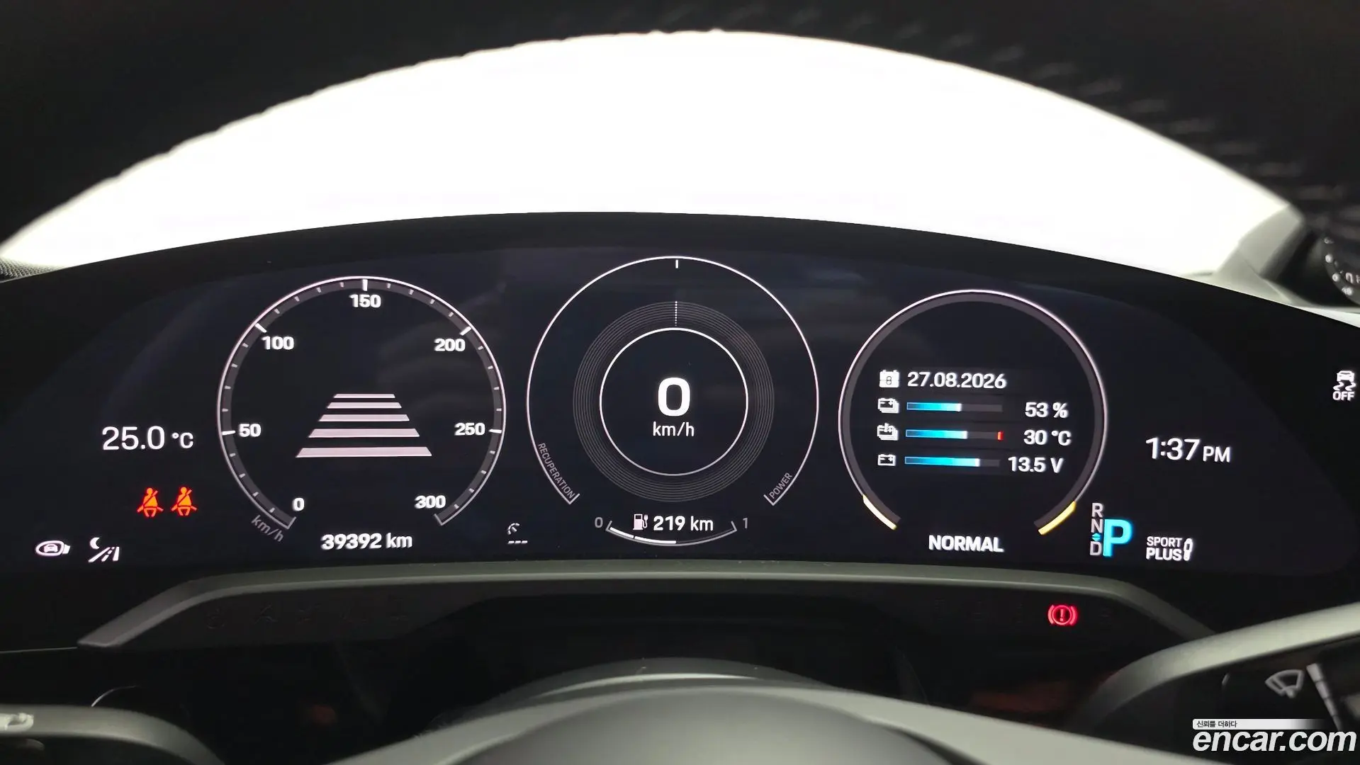 Porsche Taycan Base