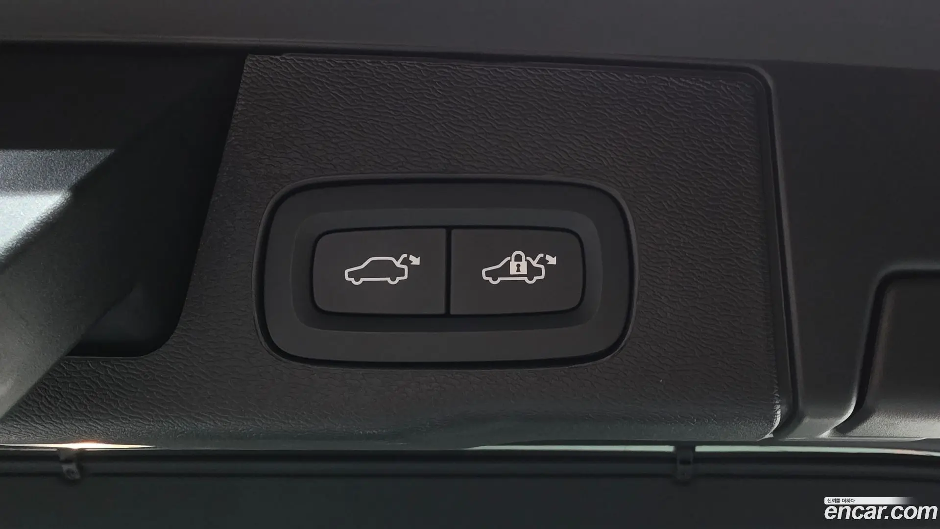 Volvo XC60 B5 Ultra Dark Air Sus
