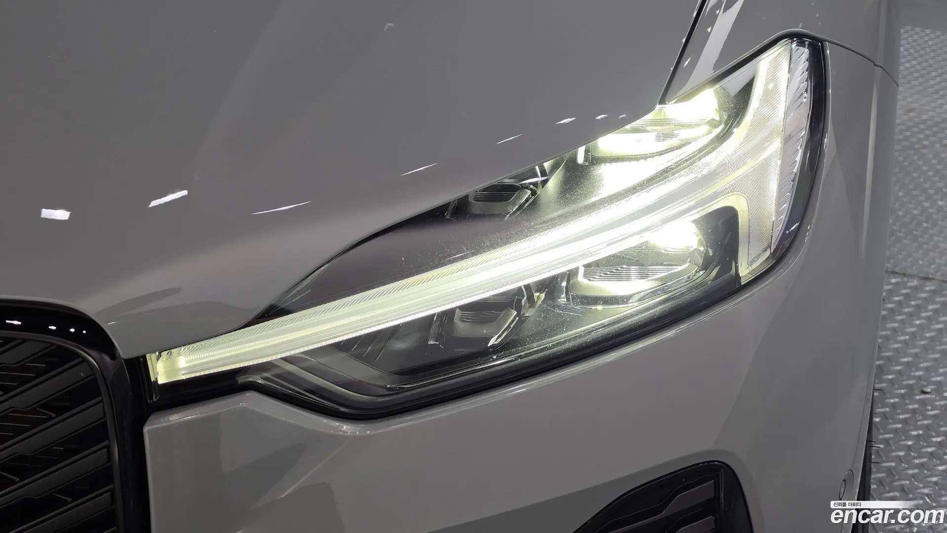 Volvo XC60 B5 Ultra Dark Air Sus