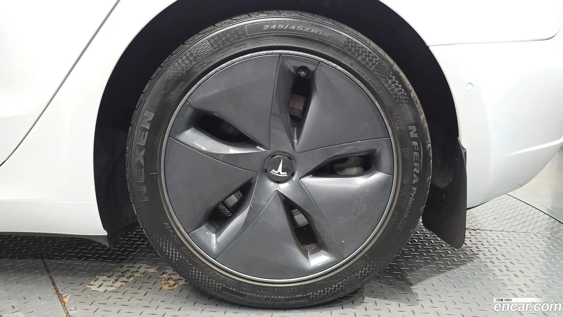 Tesla Model 3 Standard Range Plue RWD