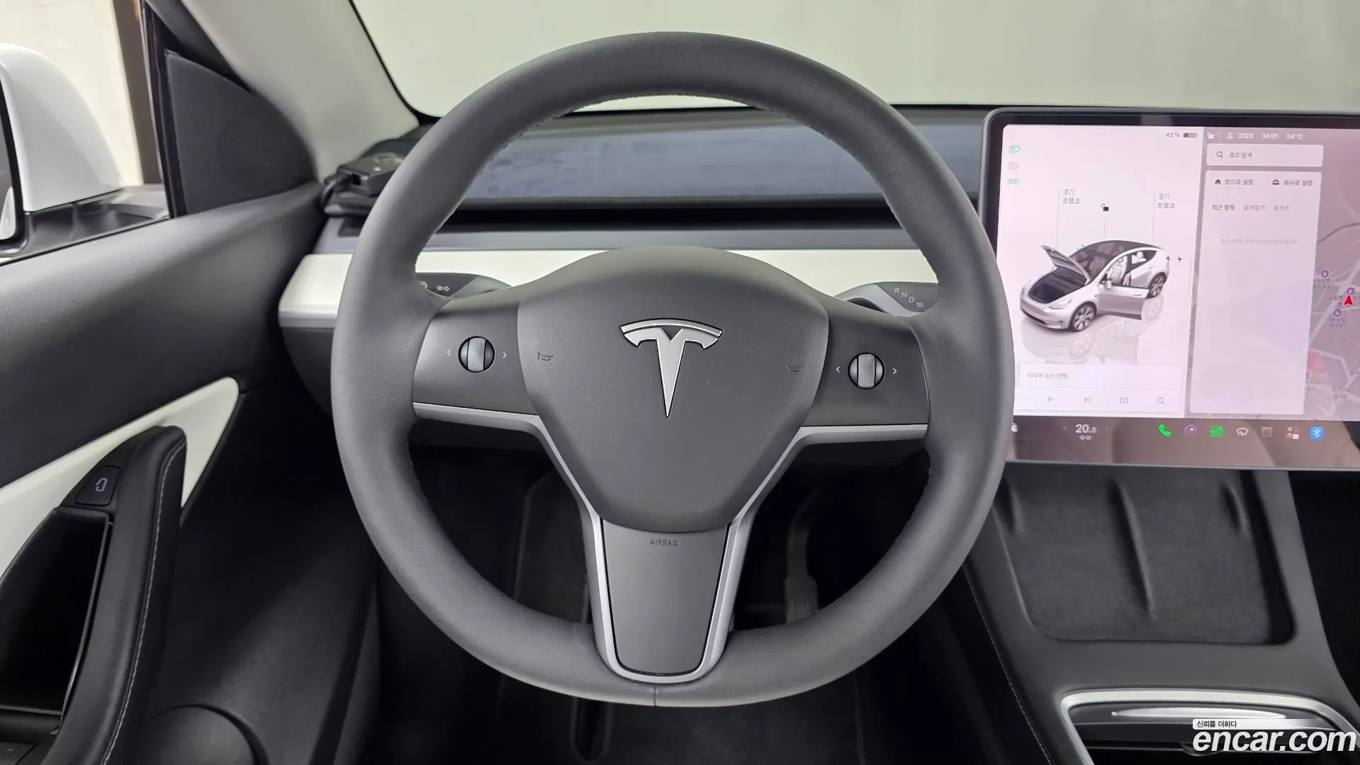 Tesla Model Y Long Range AWD