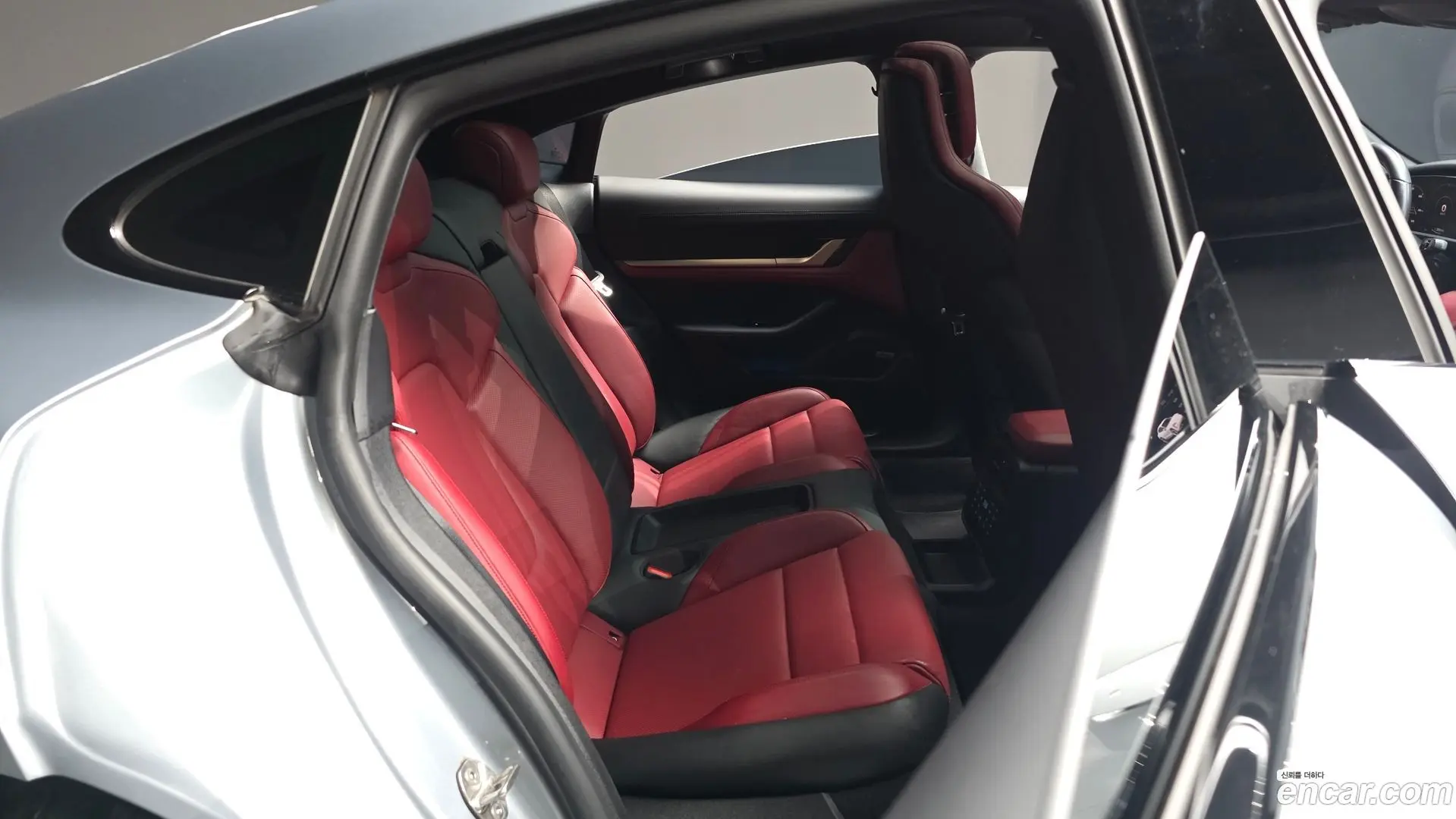 Porsche Taycan 4S