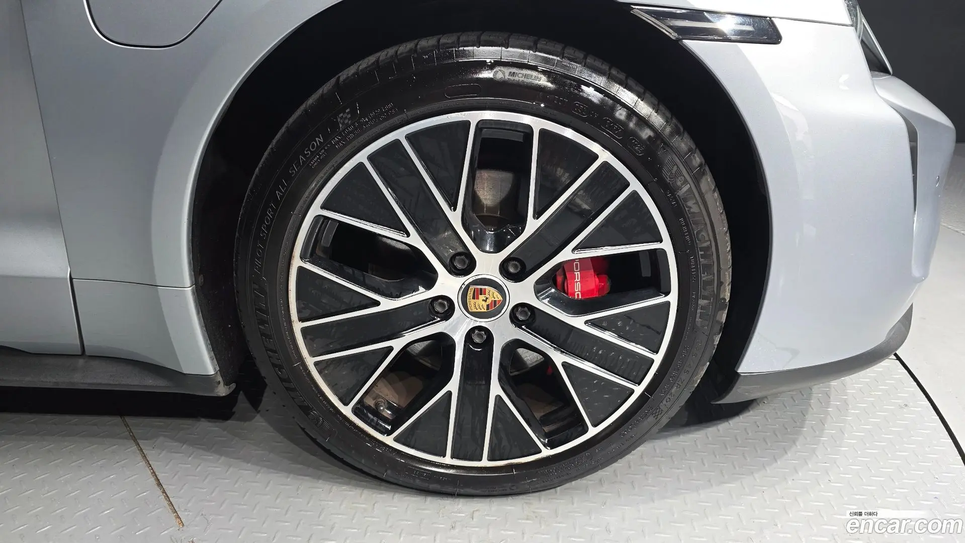 Porsche Taycan 4S