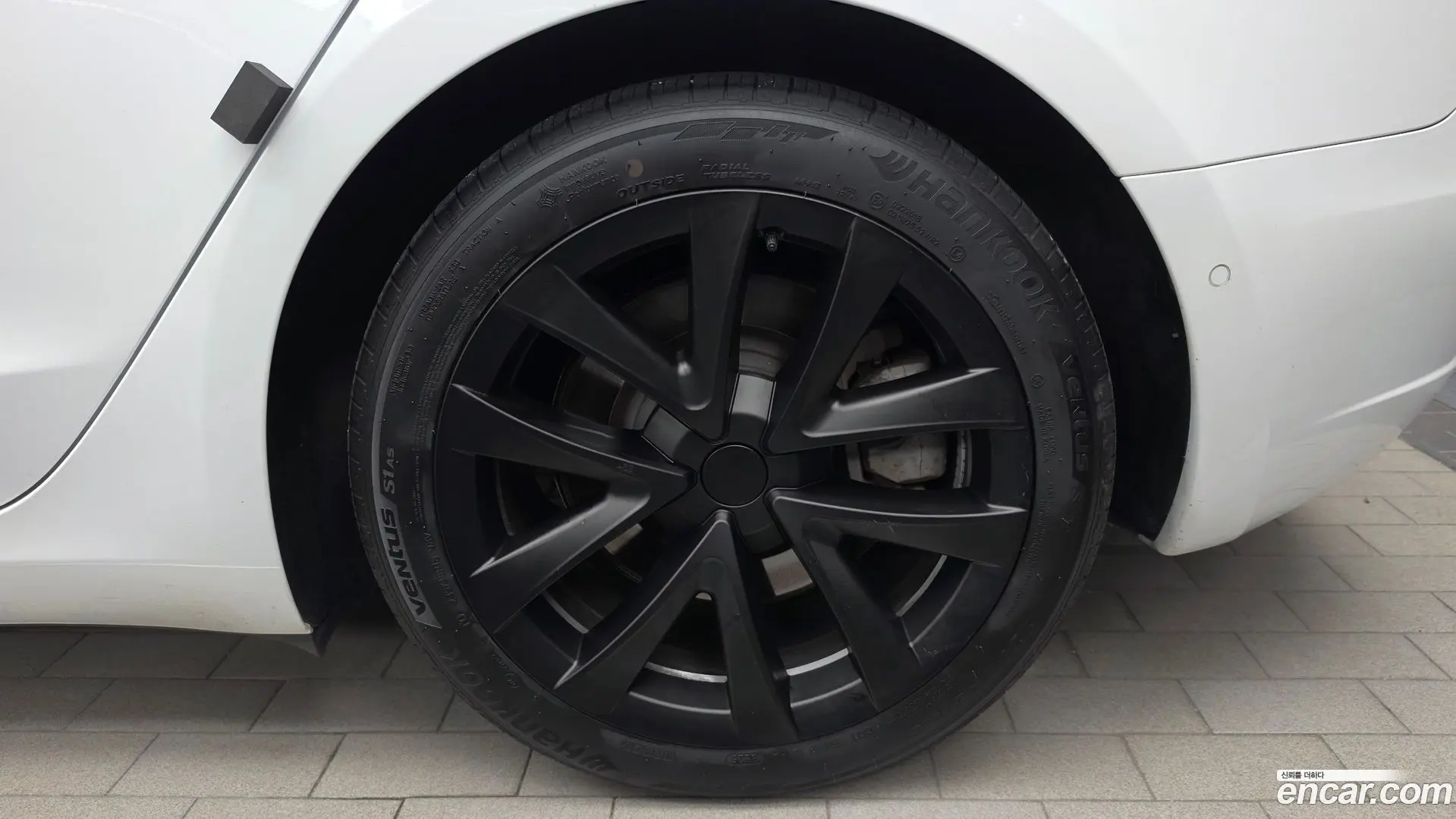 Tesla Model 3 Long Range AWD 2019