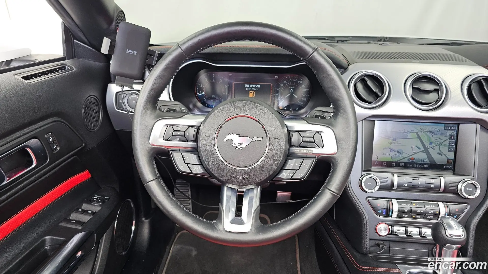 Ford Mustang Convertible