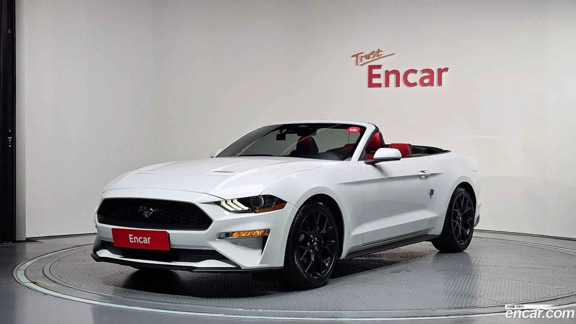Ford Mustang Convertible