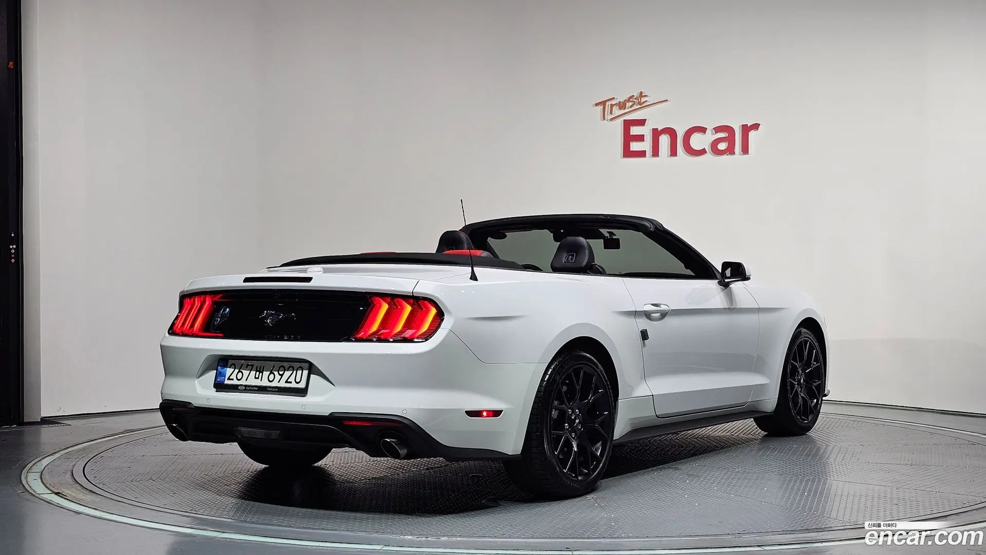 Ford Mustang Convertible