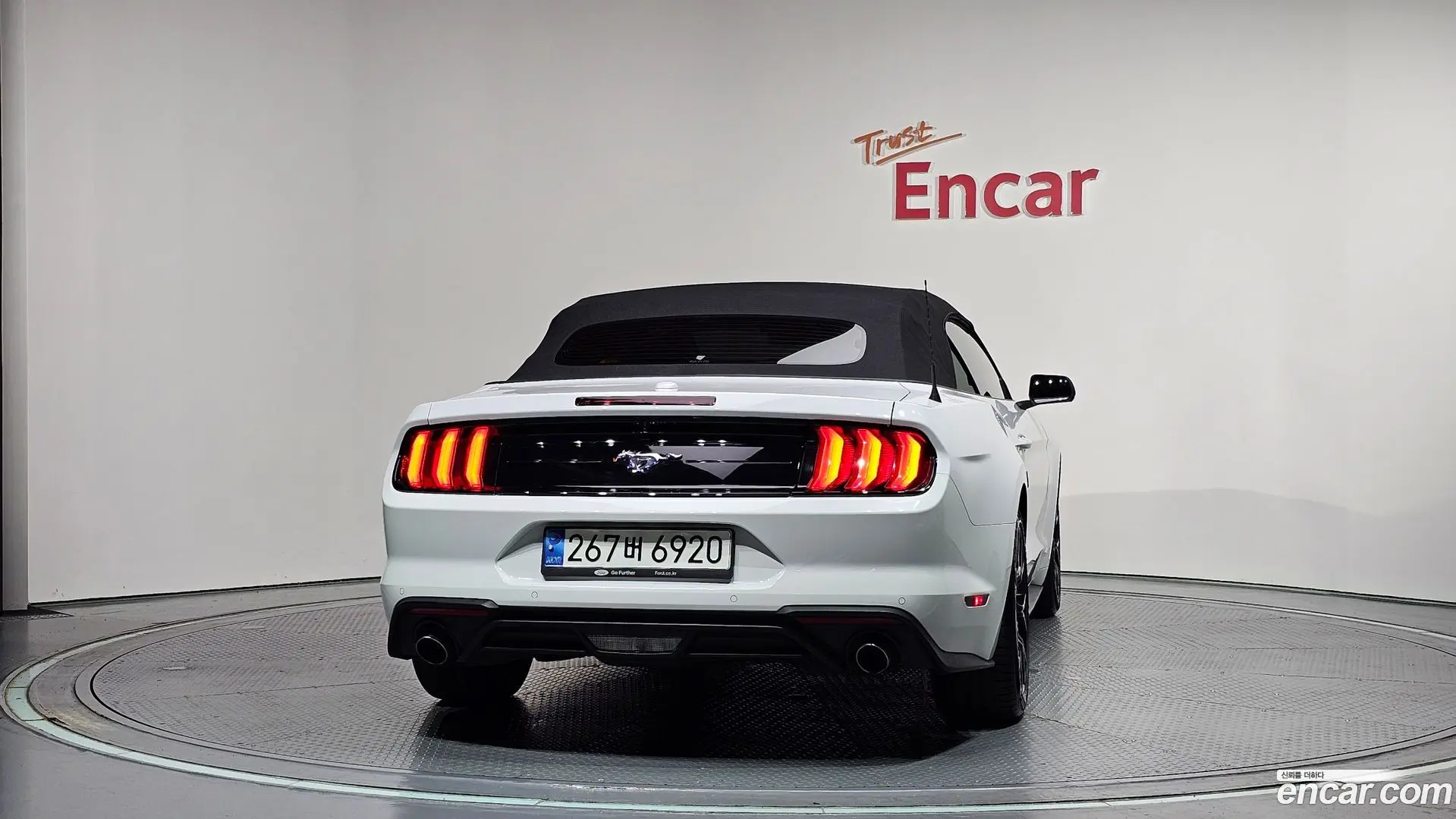 Ford Mustang Convertible
