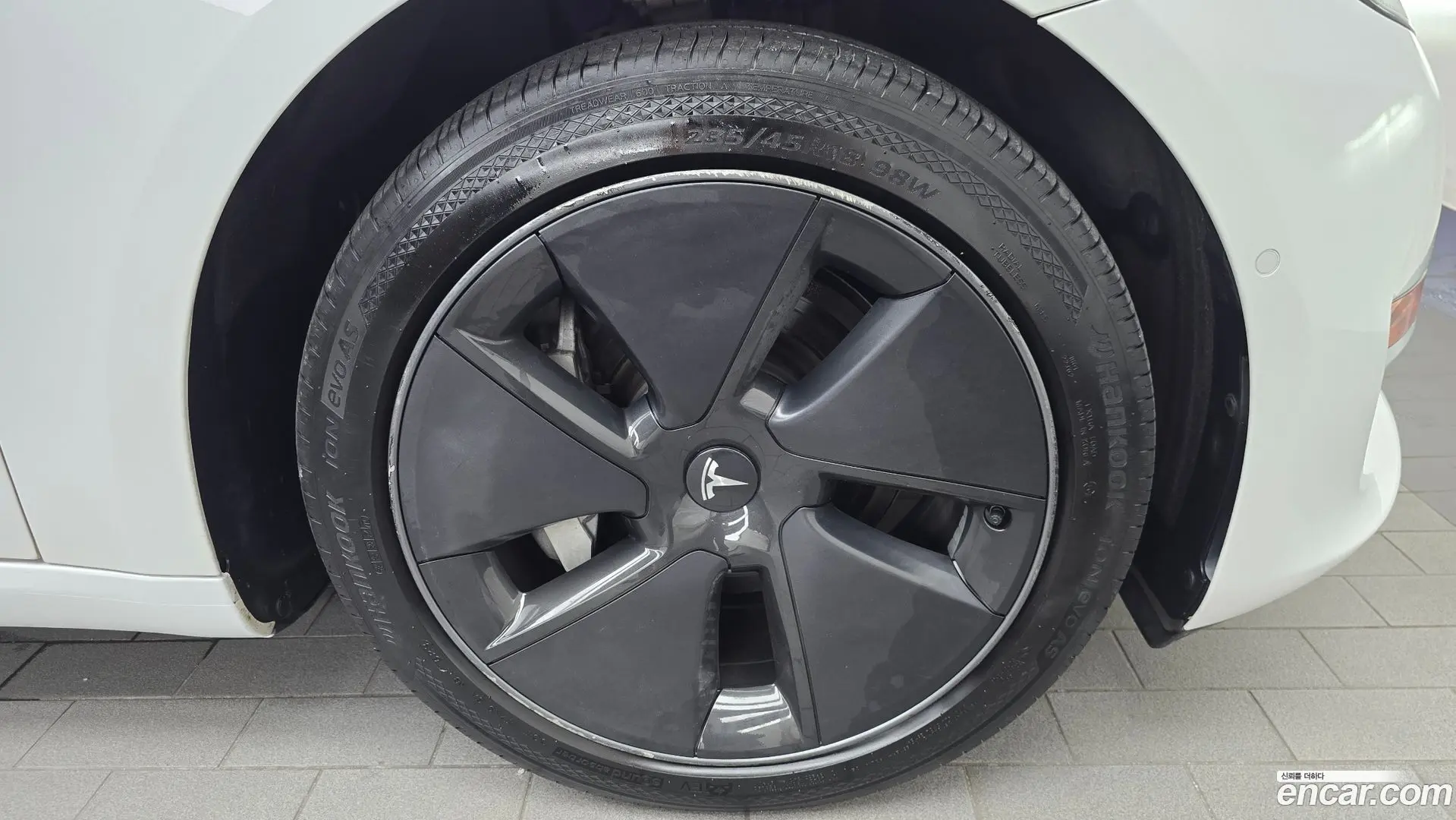 Tesla Model 3 Long Range AWD 2019
