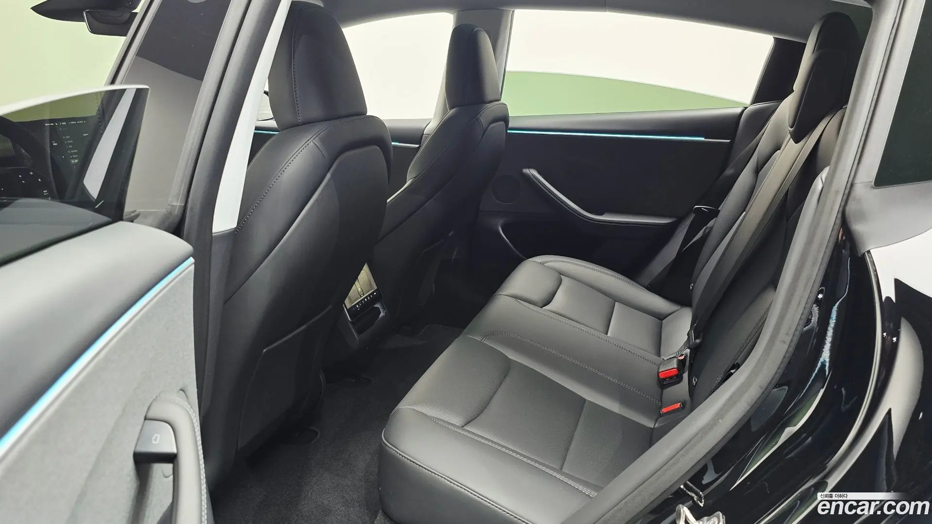 Tesla Model 3 RWD