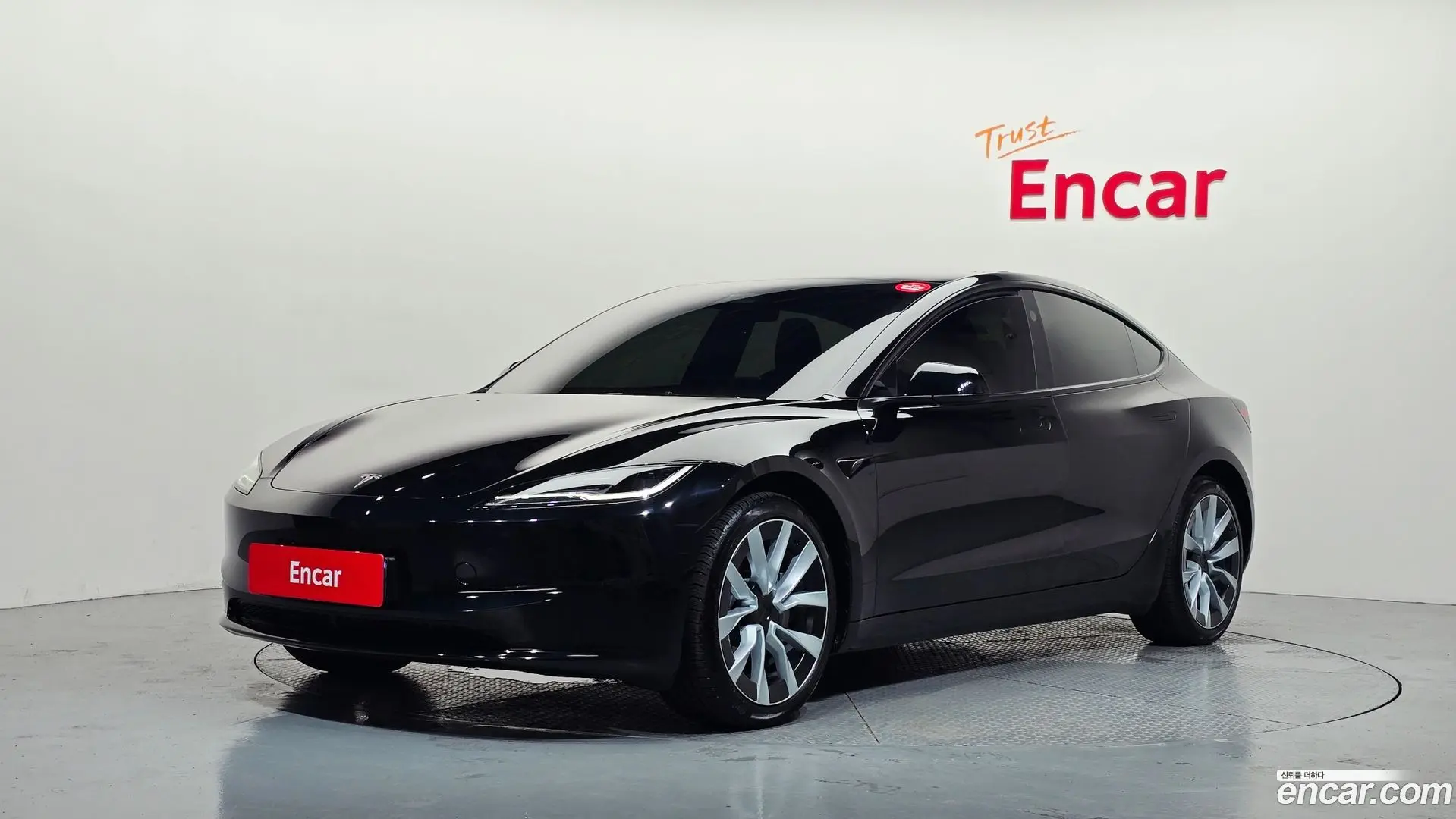 Tesla Model 3 RWD
