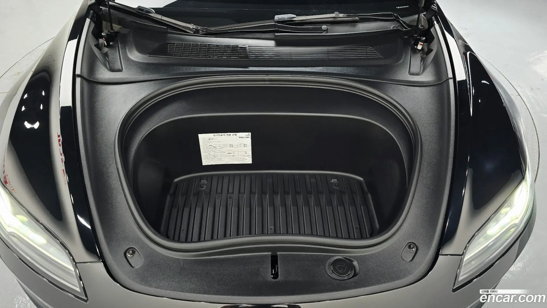 Tesla Model 3 RWD
