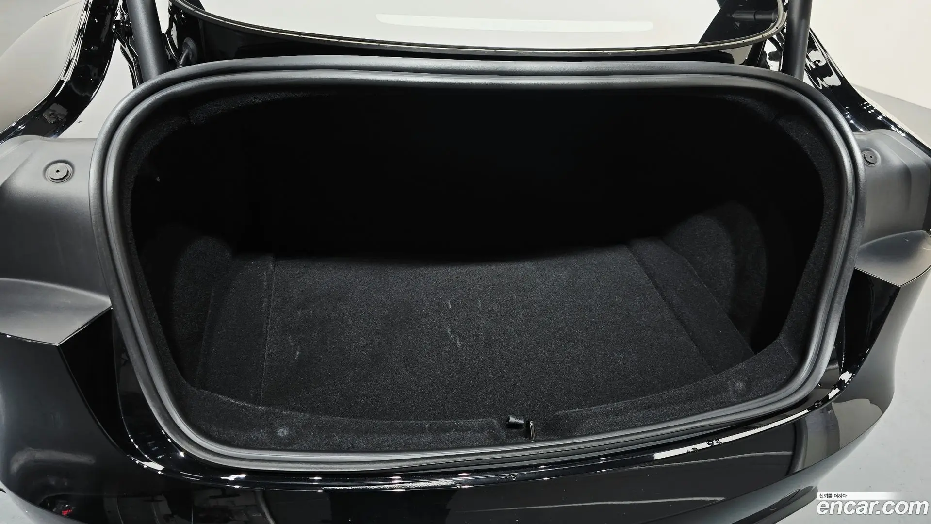 Tesla Model 3 RWD