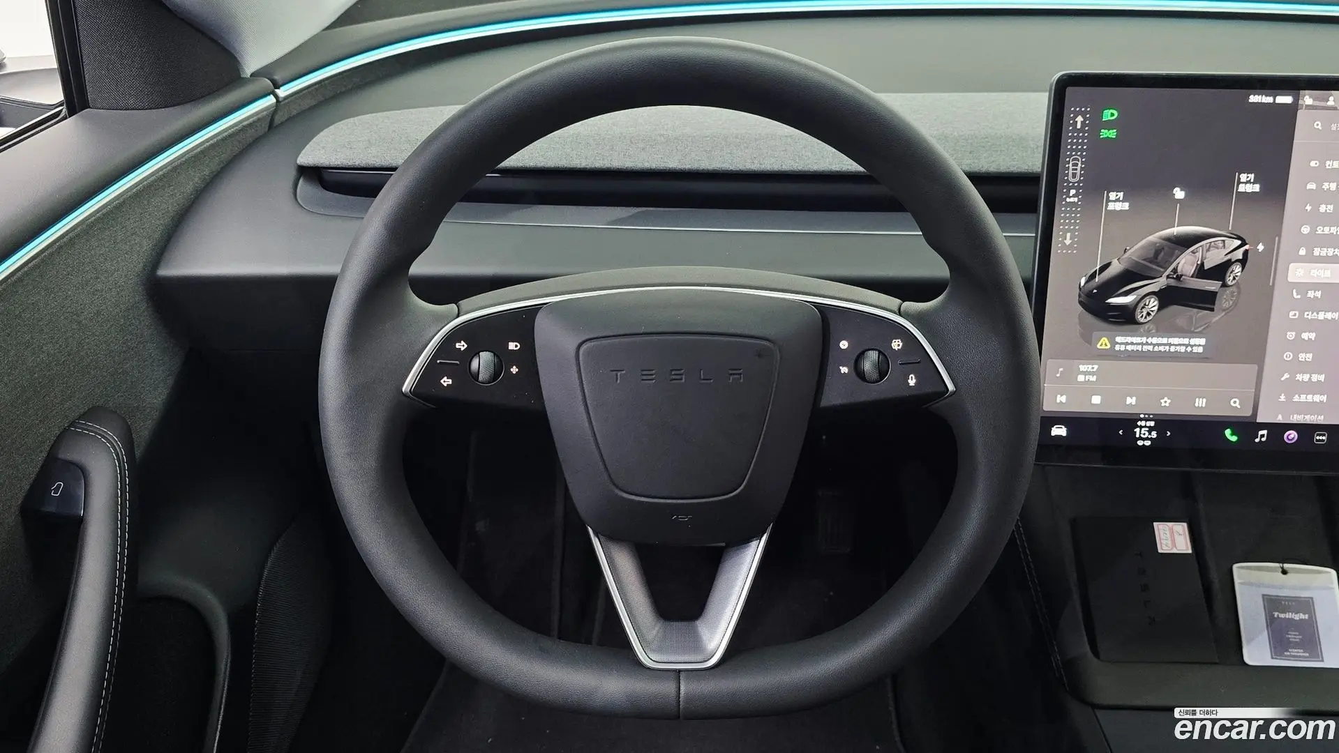 Tesla Model 3 RWD