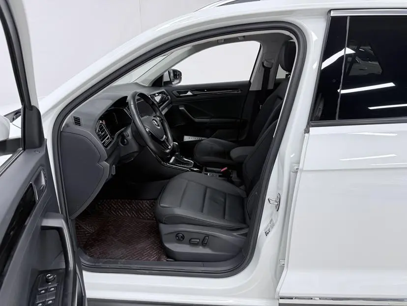 Volkswagen T-Roc 2022 280TSI DSG 2WD PLUS
