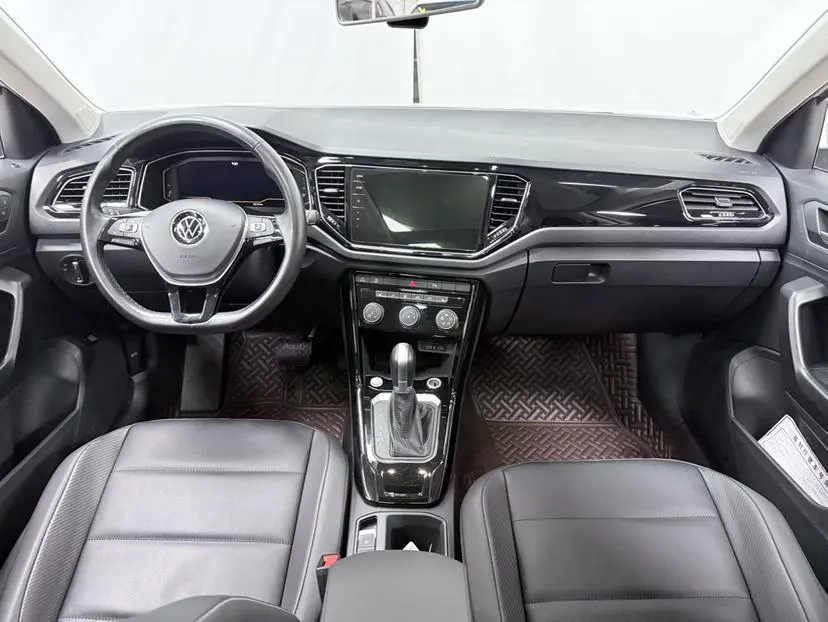 Volkswagen T-Roc 2022 280TSI DSG 2WD PLUS