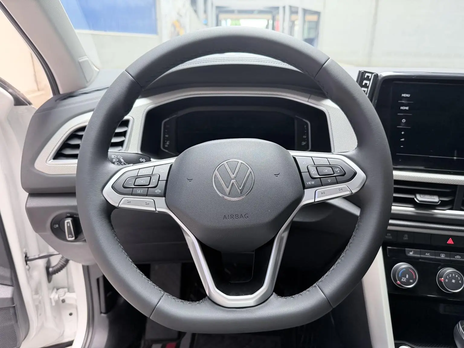 Volkswagen T-Roc 2023 280TSI DSG