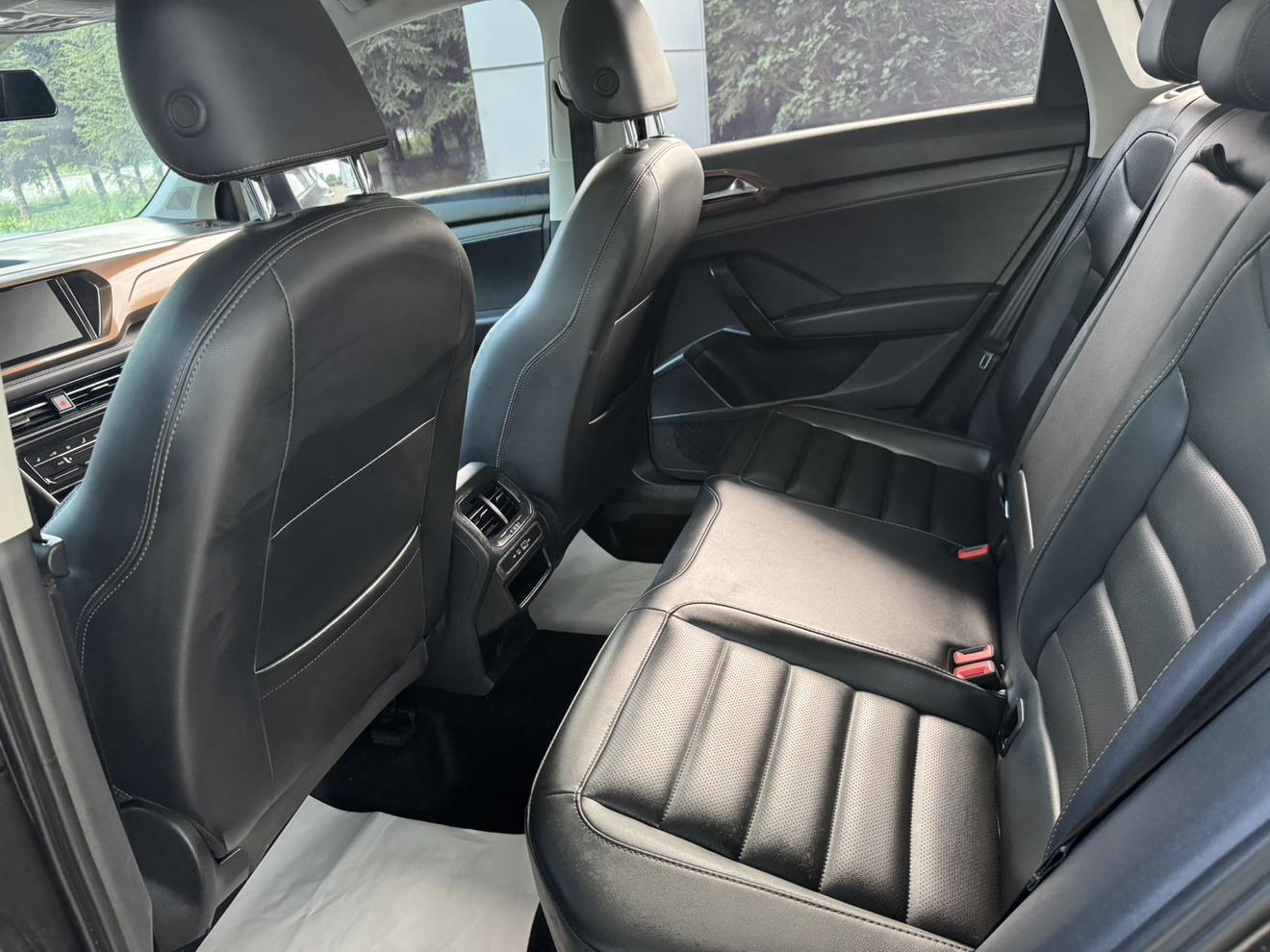 Volkswagen Tharu 2022 280TSI 2WD Fashion