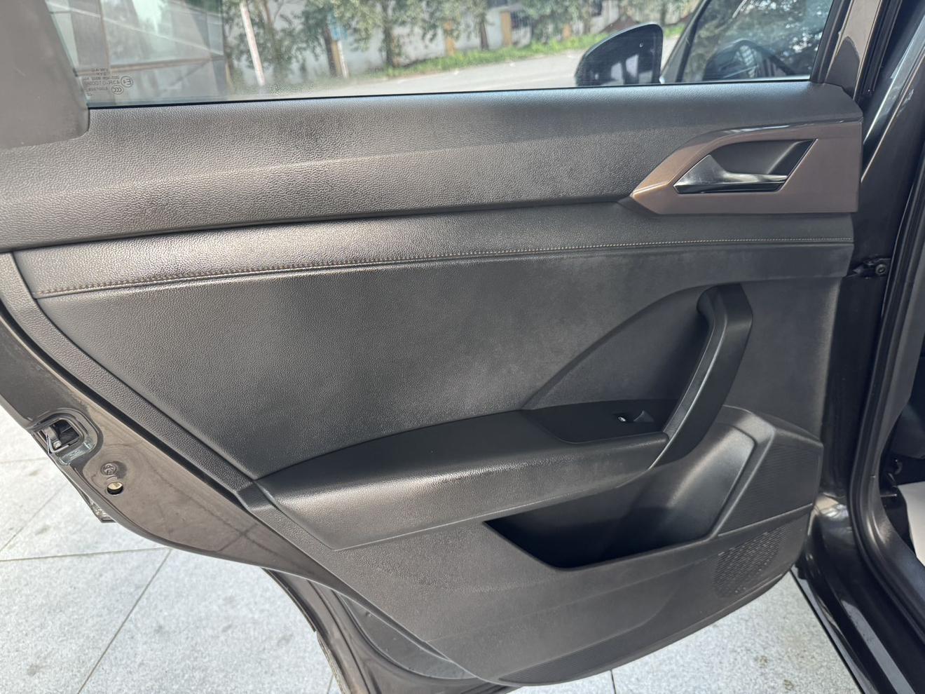 Volkswagen Tharu 2022 280TSI 2WD Fashion