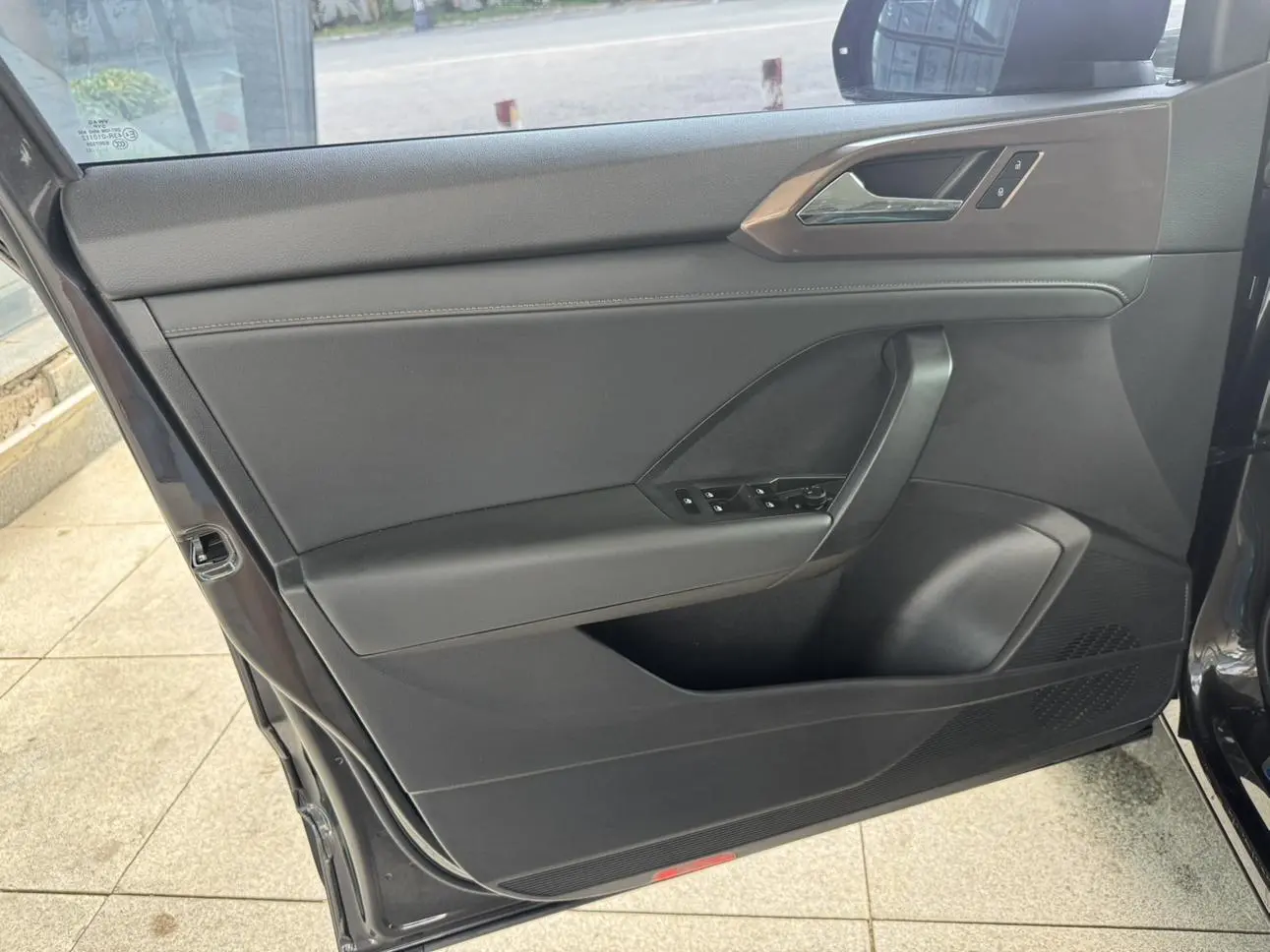 Volkswagen Tharu 2022 280TSI 2WD Luxury