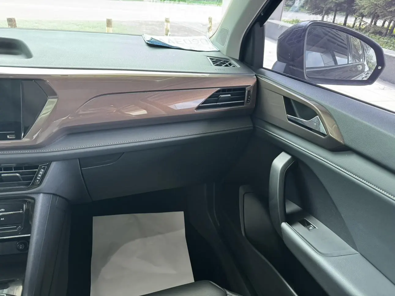 Volkswagen Tharu 2022 280TSI 2WD Luxury