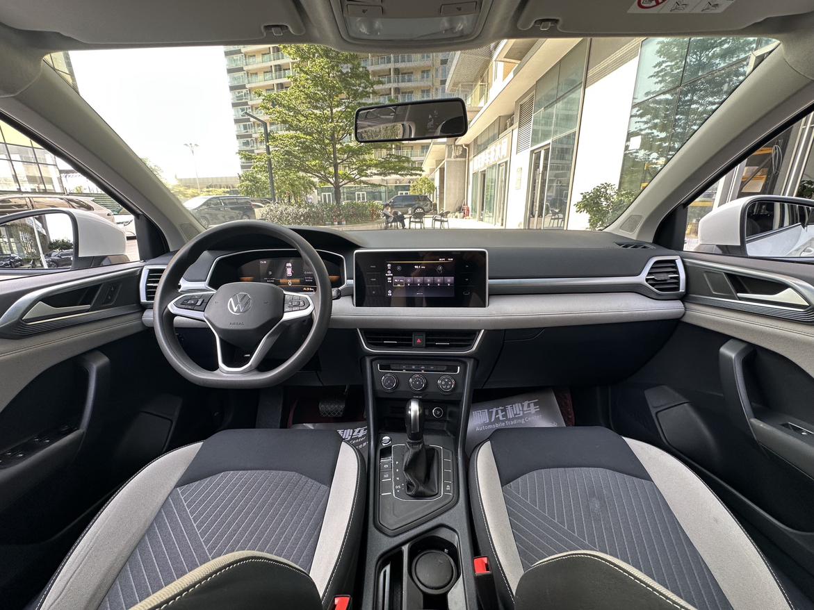 Volkswagen Tharu 2023 300TSI 2WD