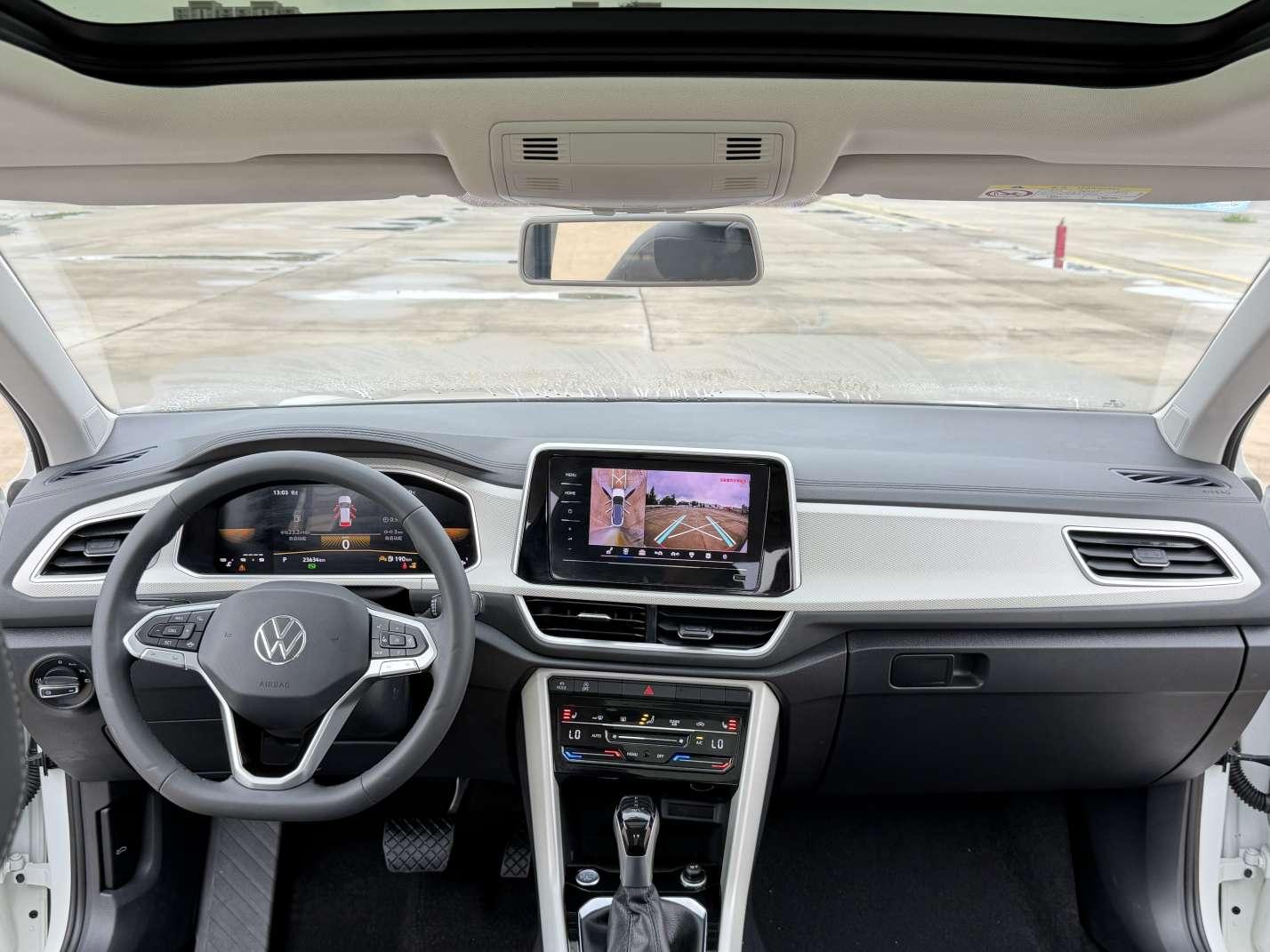 Volkswagen T-Roc 2023 280TSI DSG