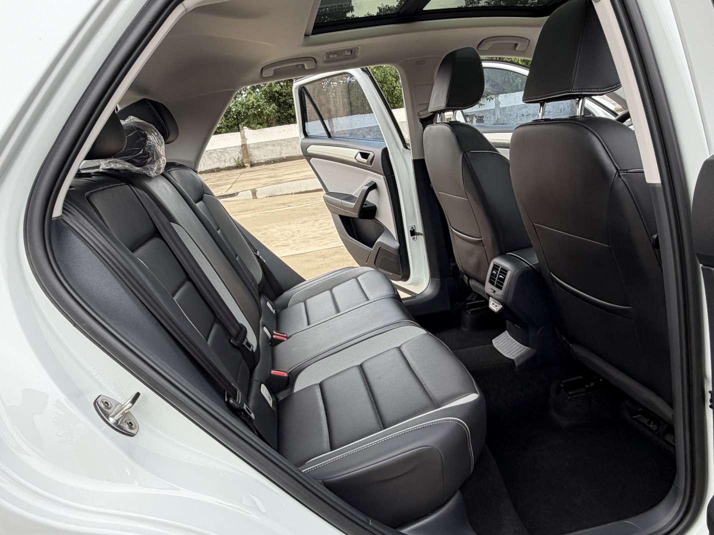 Volkswagen T-Roc 2023 280TSI DSG