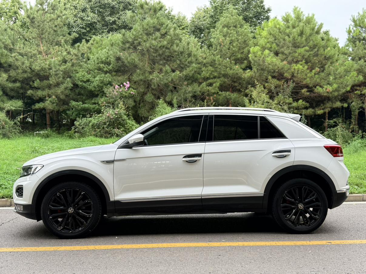 Volkswagen T-Roc 2021 280TSI DSG 2WD Comfort Smart Connected 30 Anniversary Commemorative