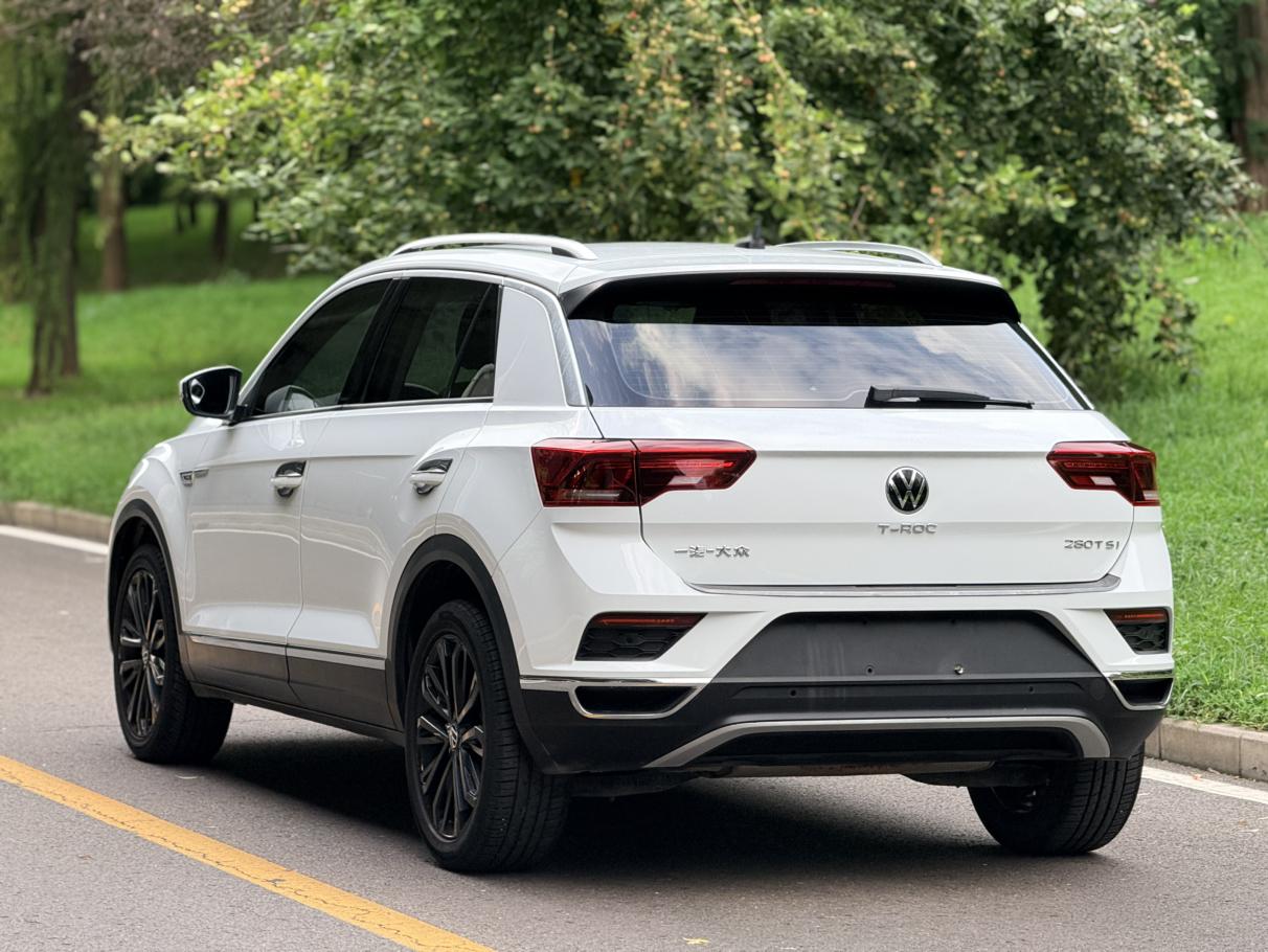Volkswagen T-Roc 2021 280TSI DSG 2WD Comfort Smart Connected 30 Anniversary Commemorative