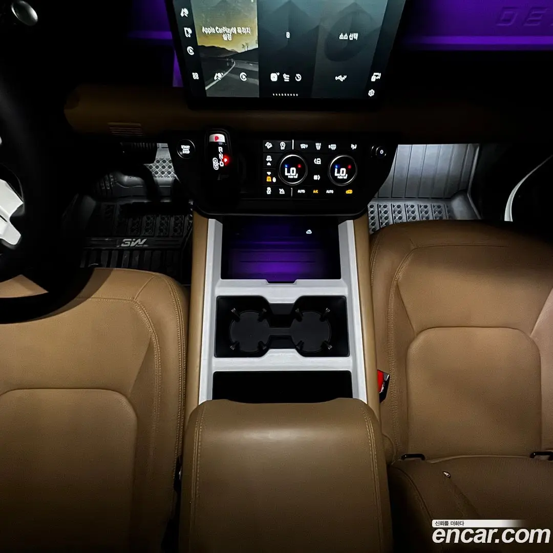 Land Rover Defender 110 D300 X-Dynamic HSE