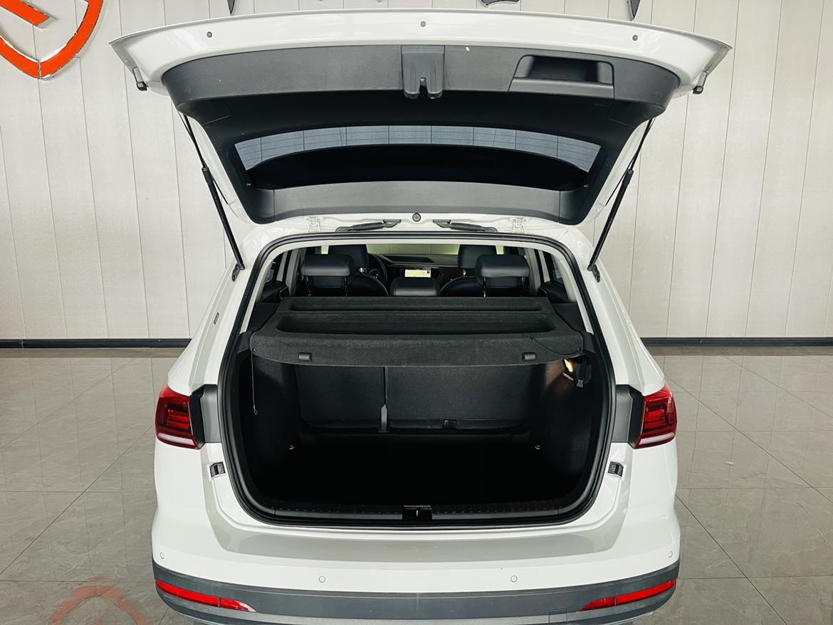 Volkswagen Tharu 2019 280TSI 2WD Luxury China VI