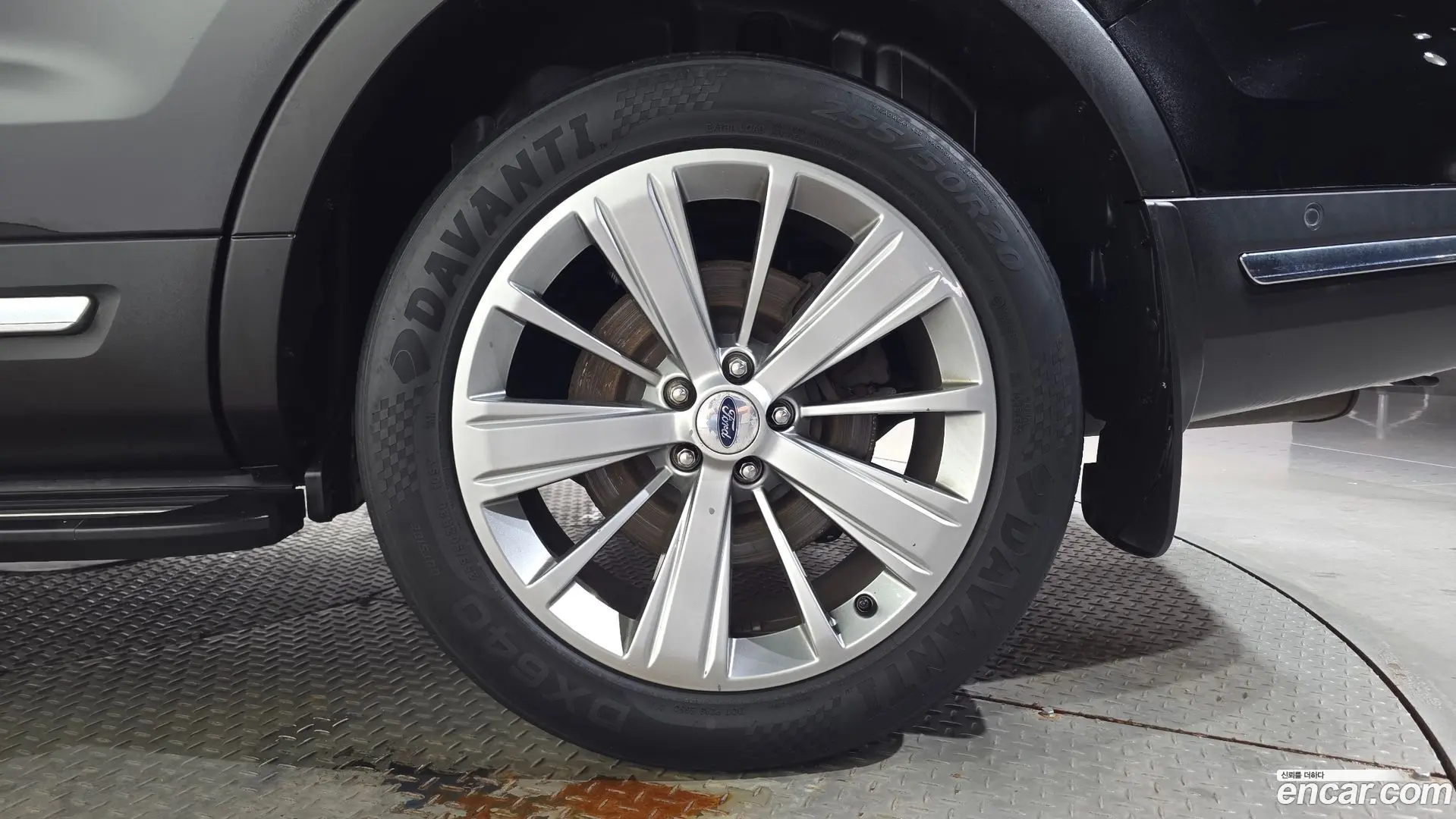 Ford Explorer 2.3 Limited 4WD